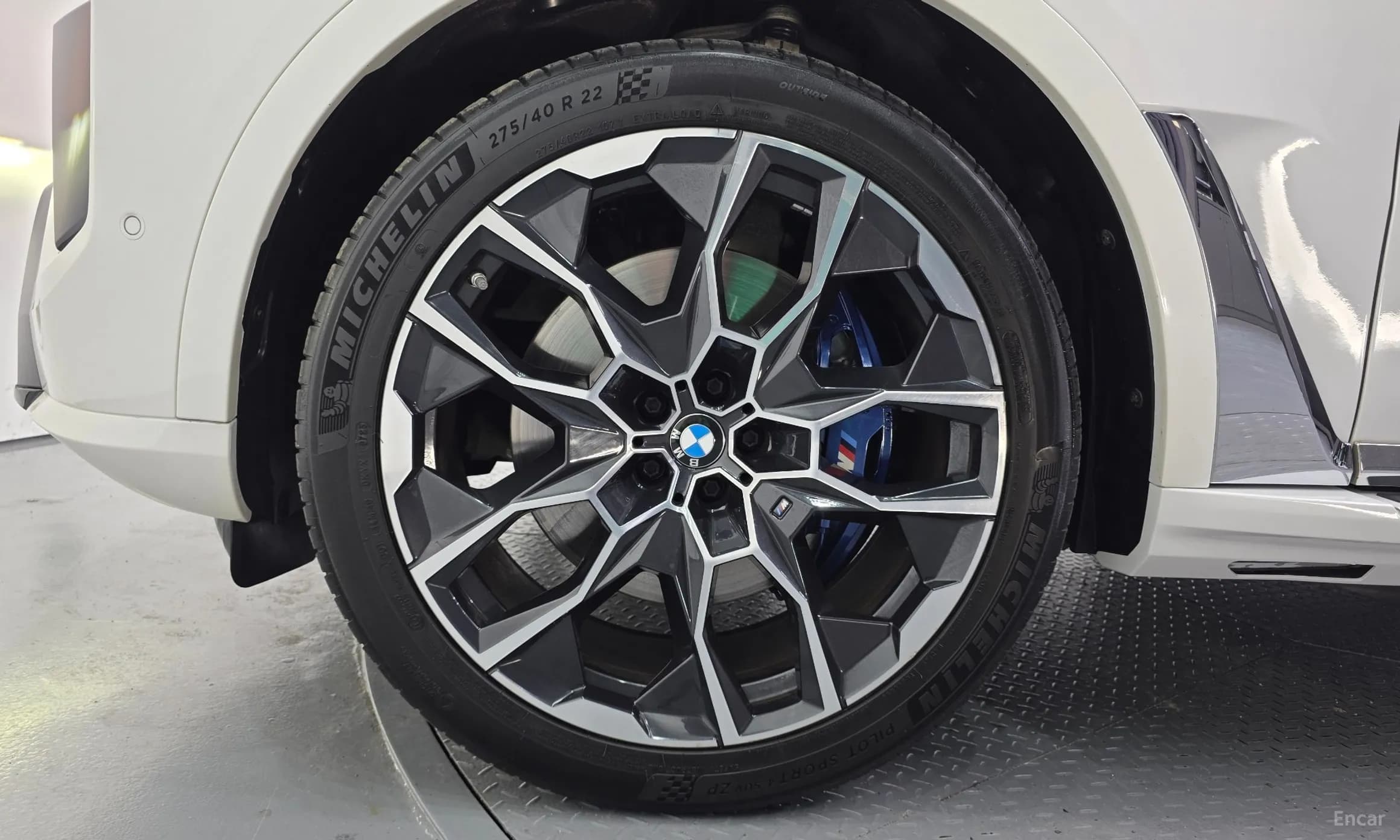 X7 (G07)