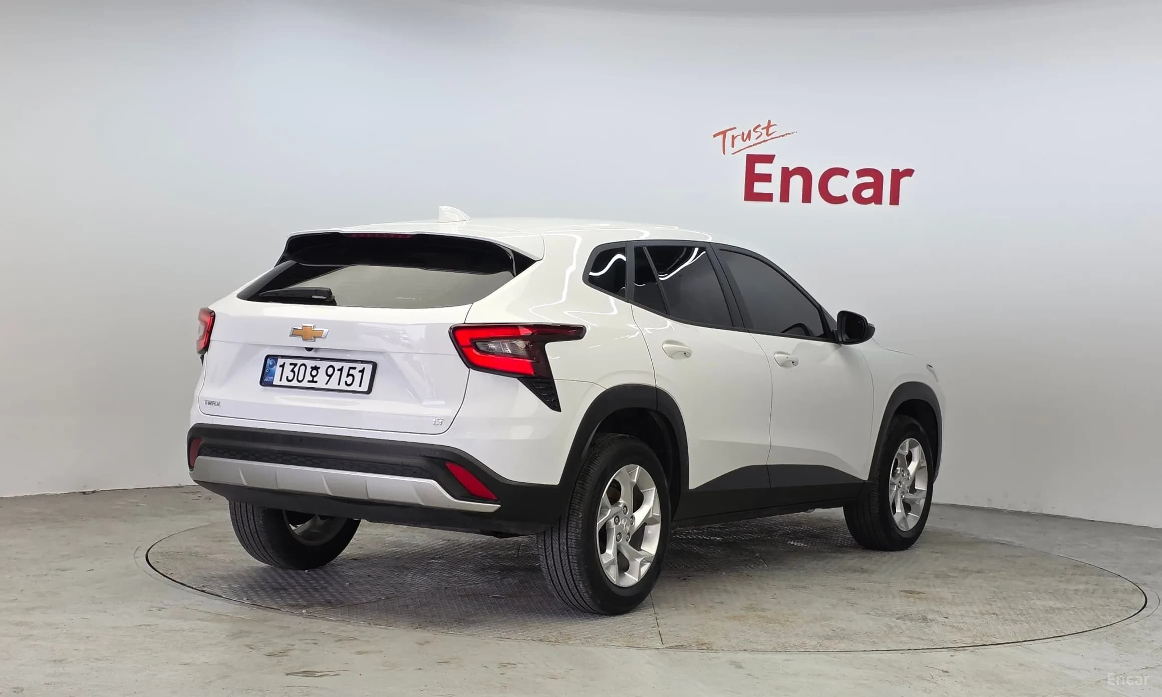 Trax Crossover