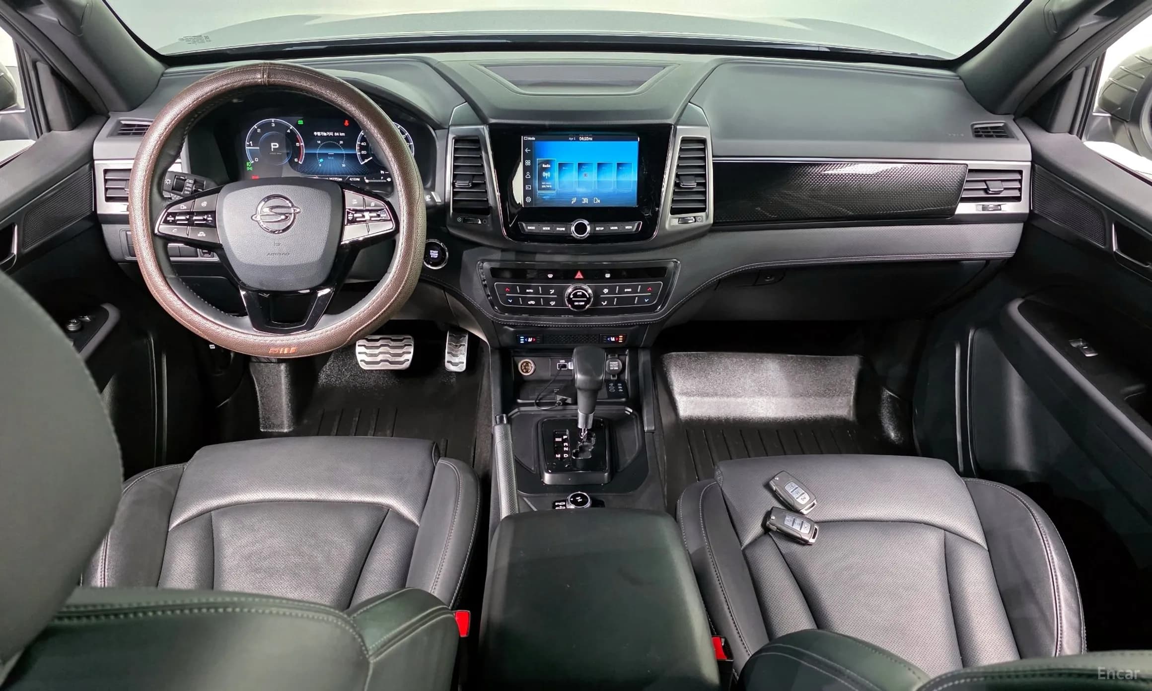 Rexton Sports Khan