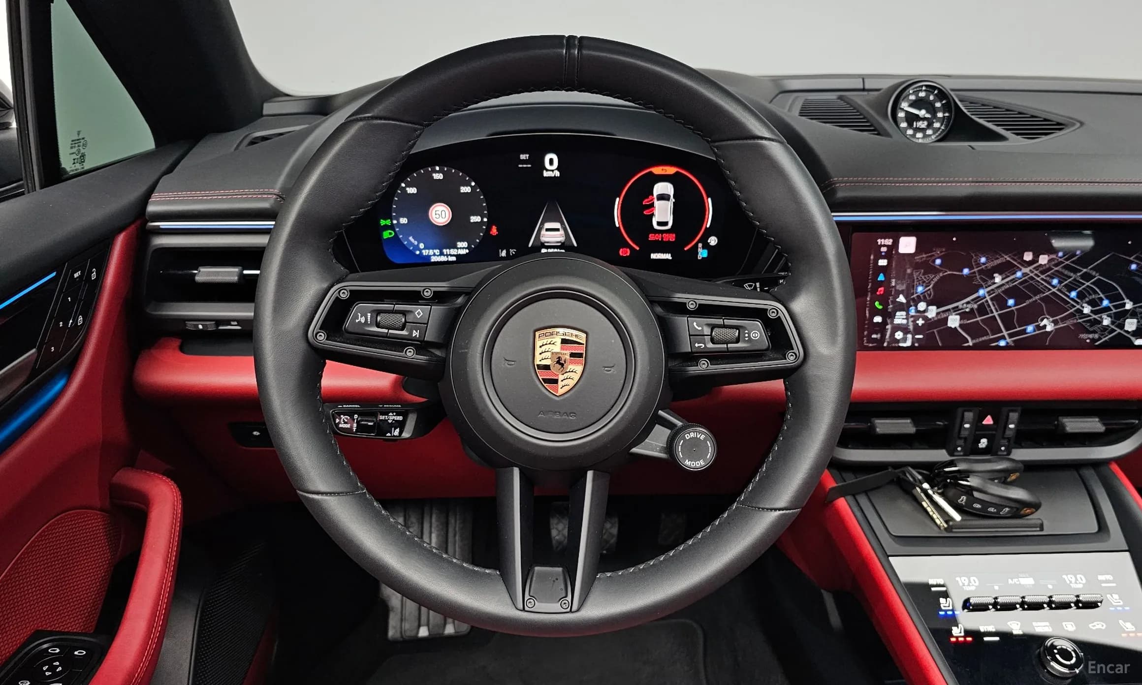 Macan EV