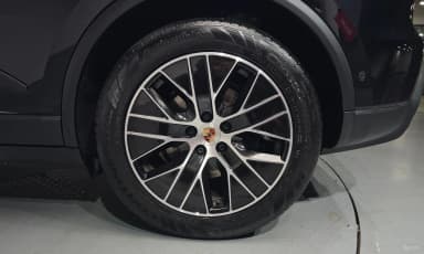 Macan EV