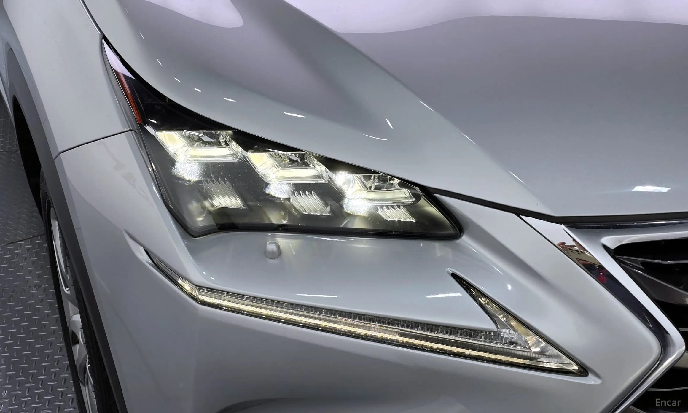 NX200t