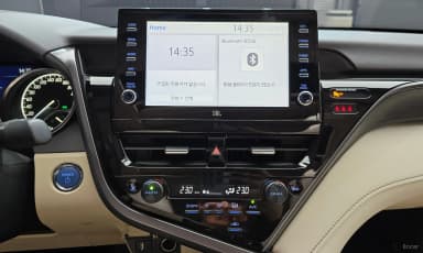 Camry (XV70)