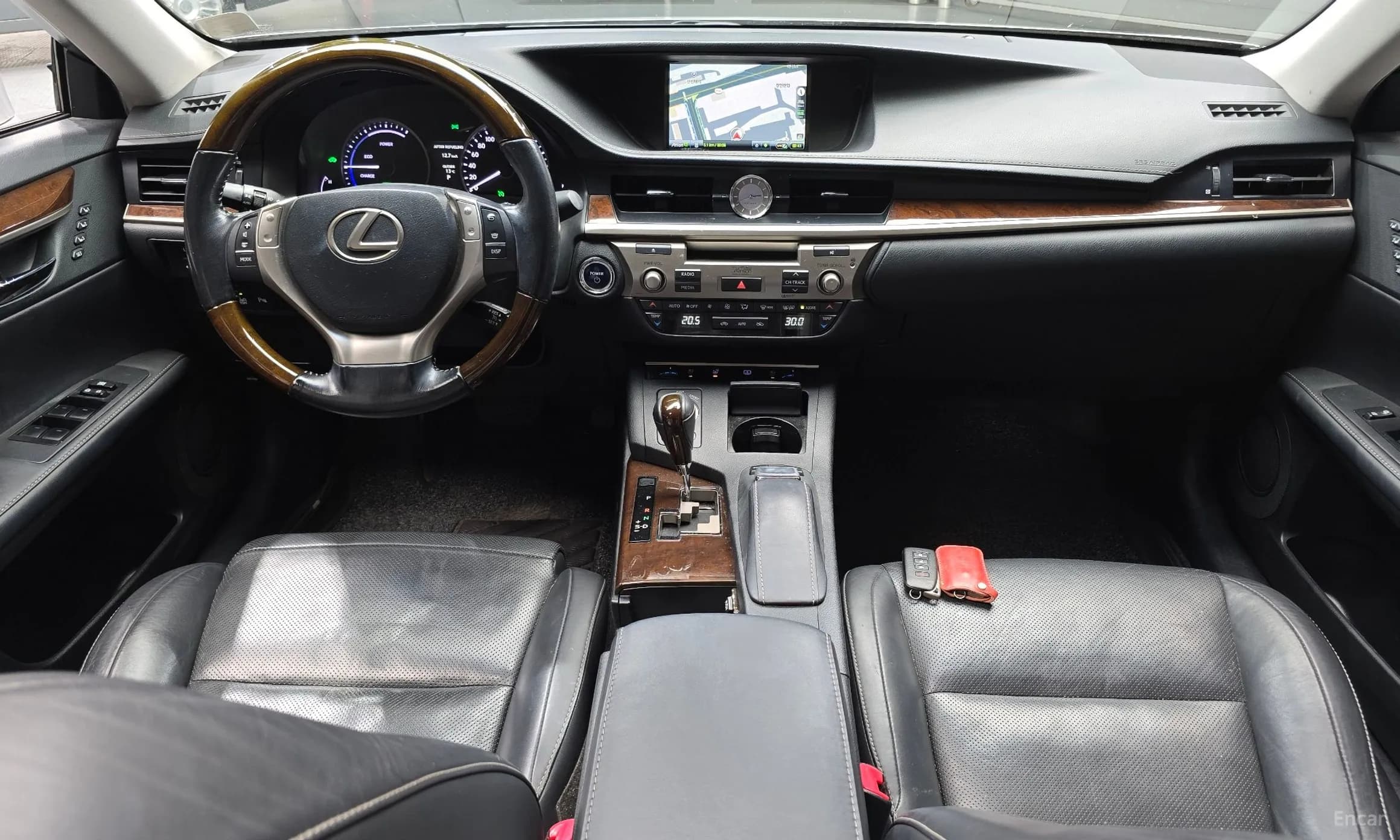 New ES300h