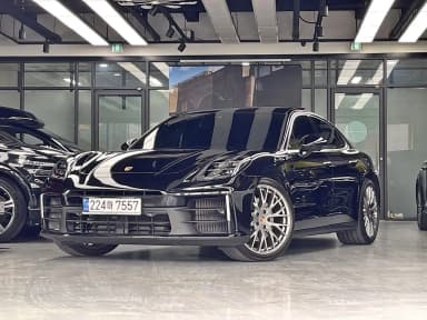 Panamera (976)