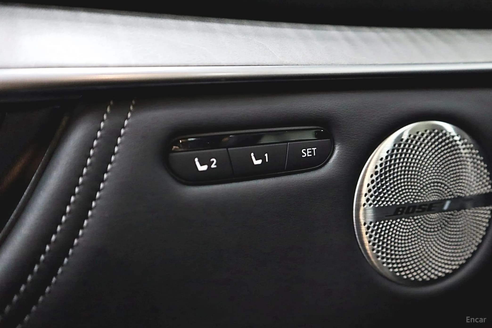 QX50 (P71A)
