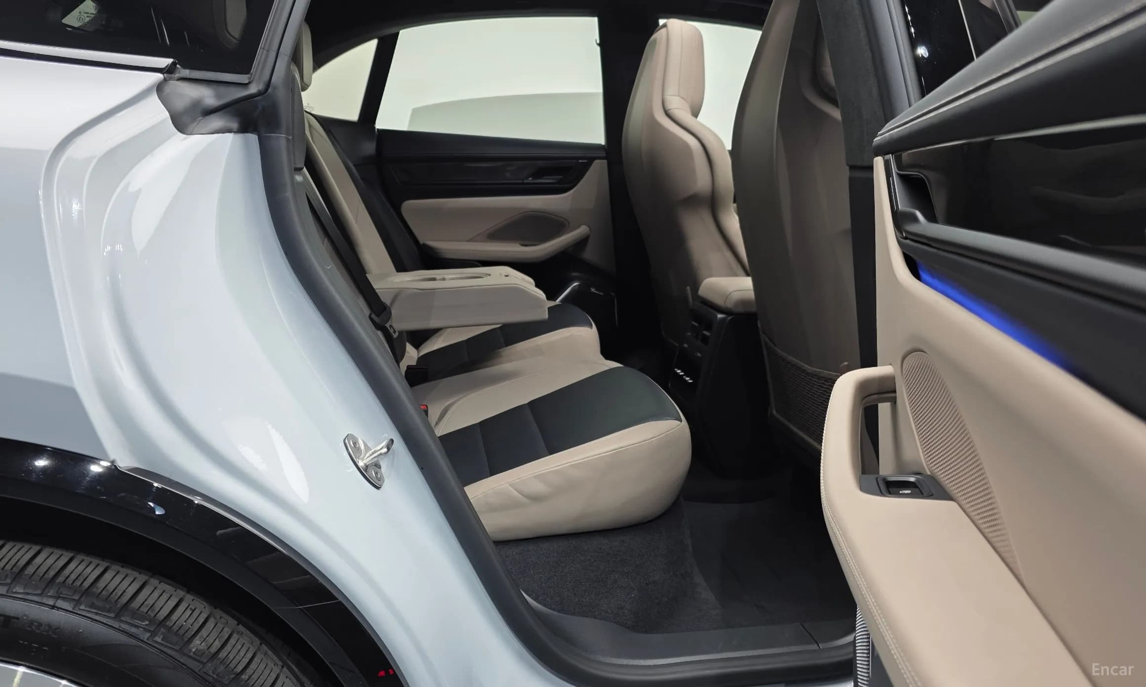 Macan EV
