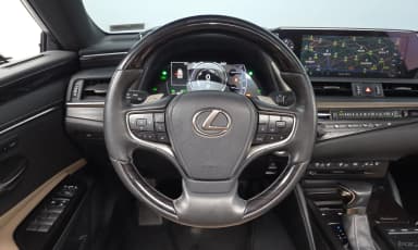 ES300h 7th Generation