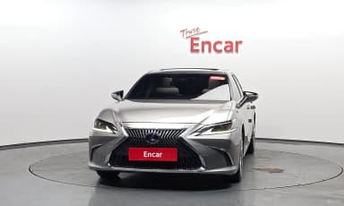ES300h 7th Generation