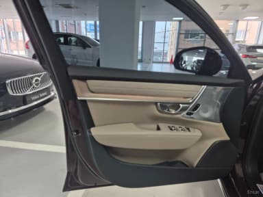 S90