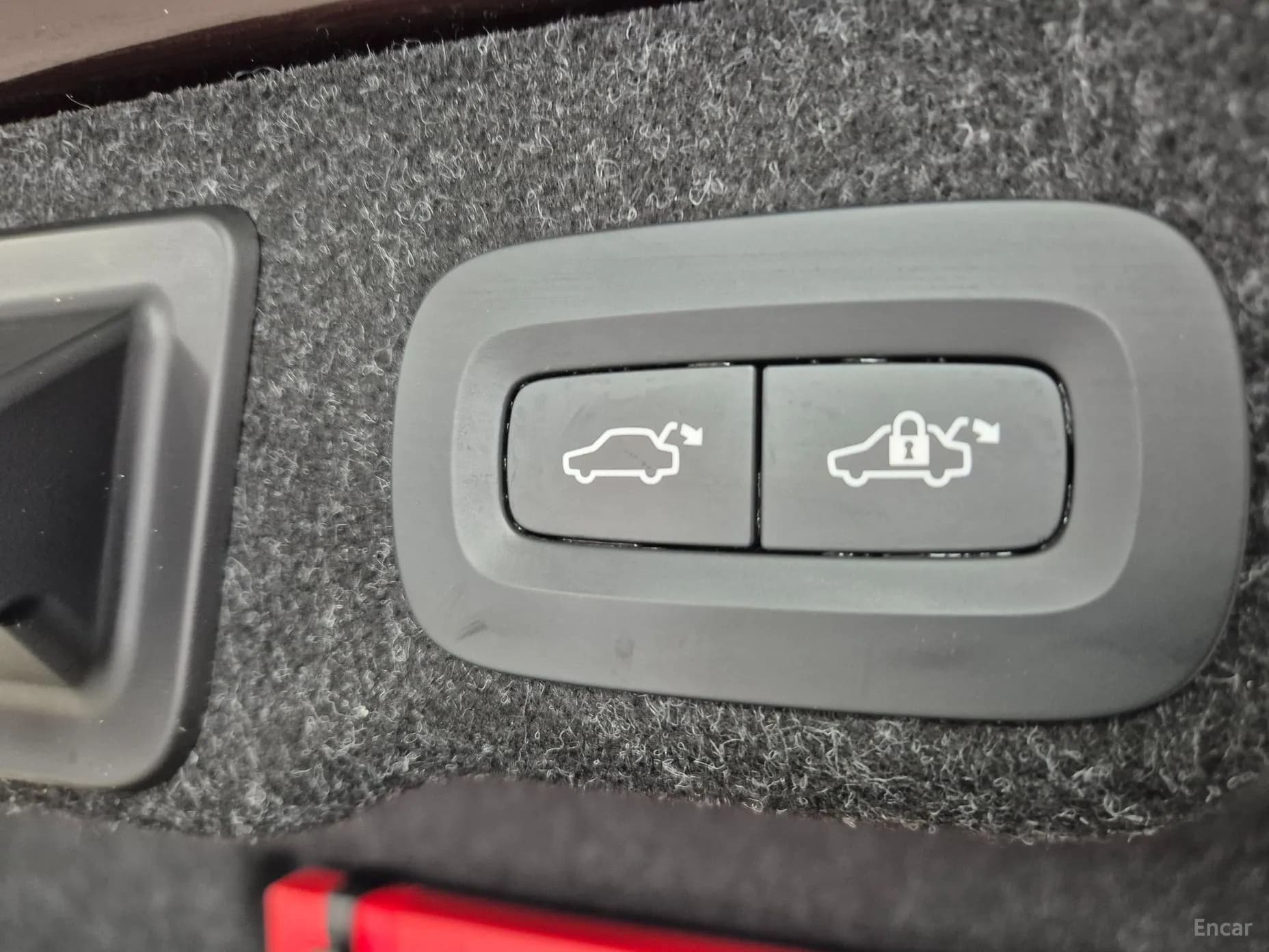 S90