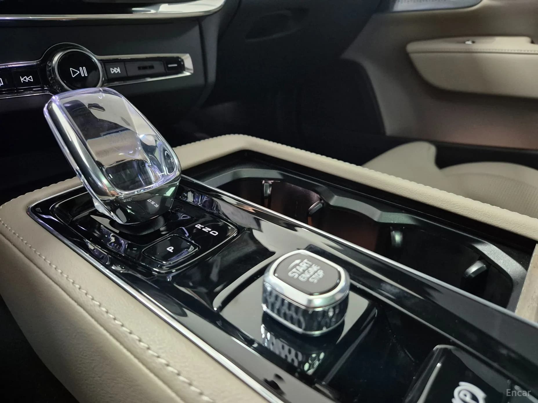 S90