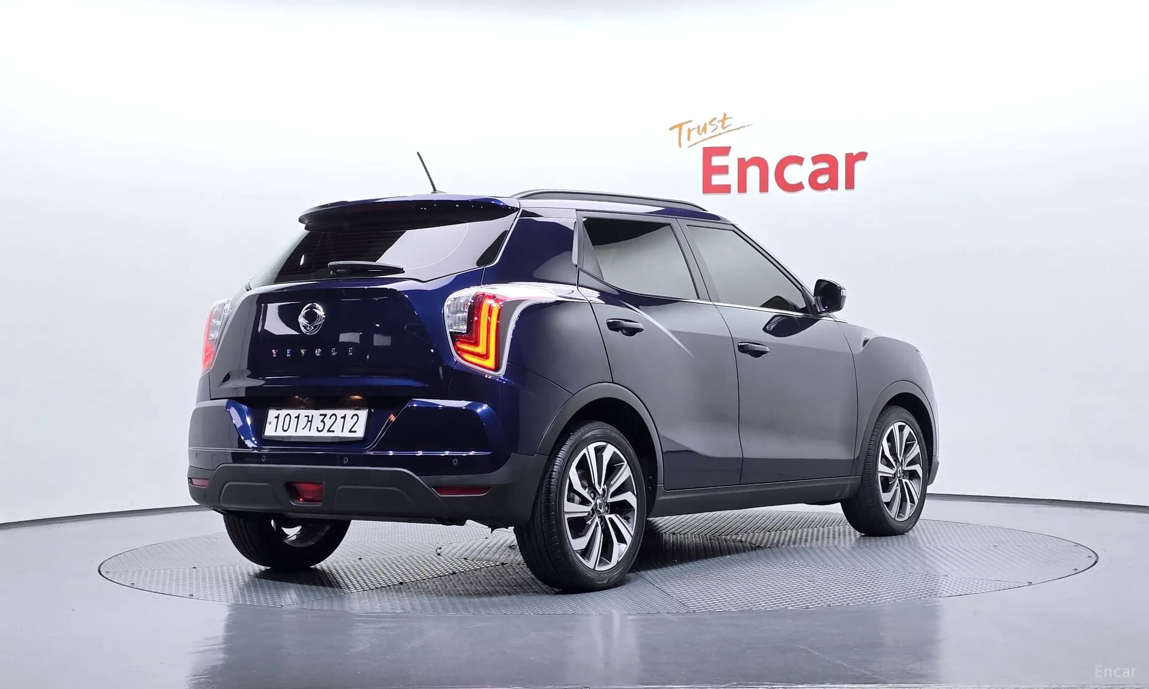 Berry New Tivoli