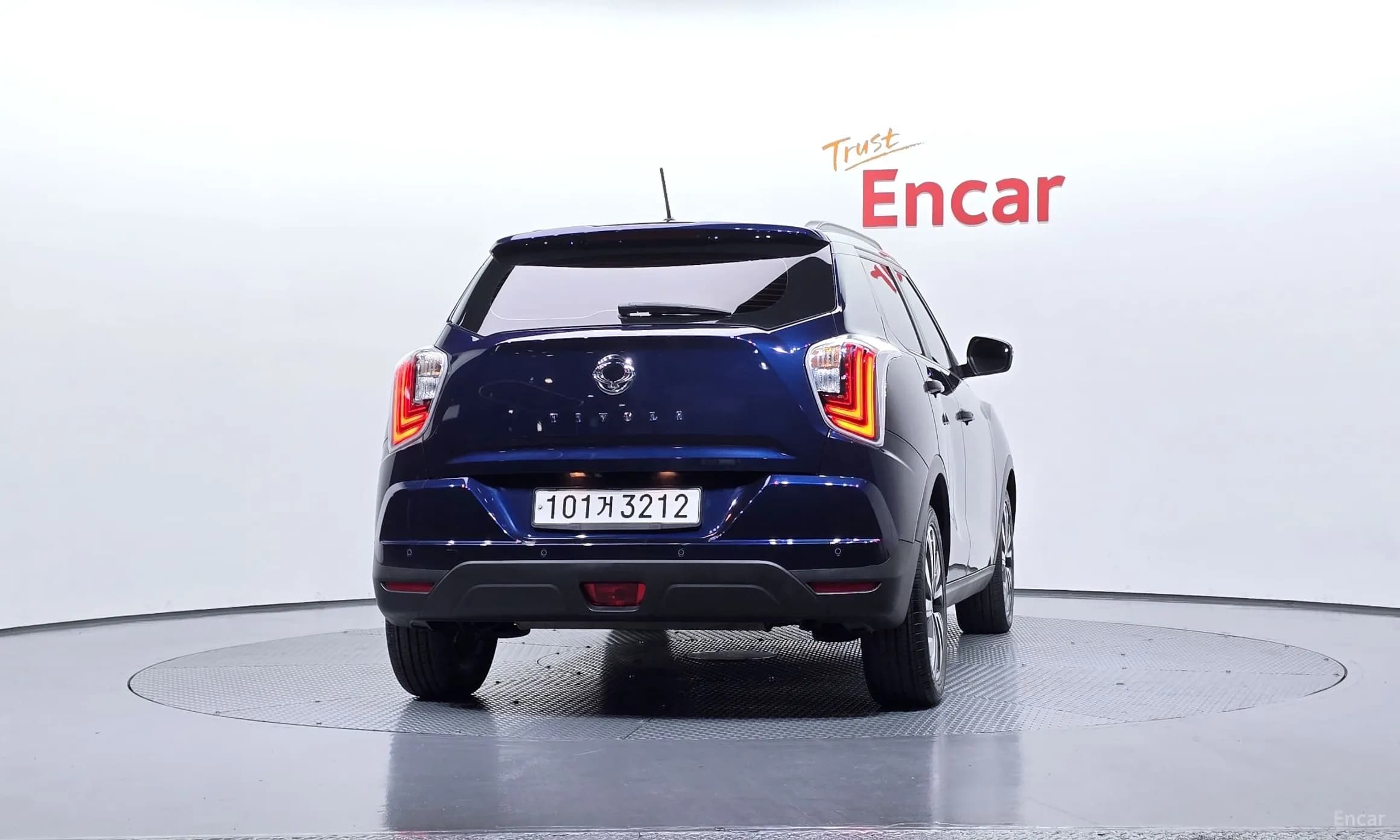 Berry New Tivoli