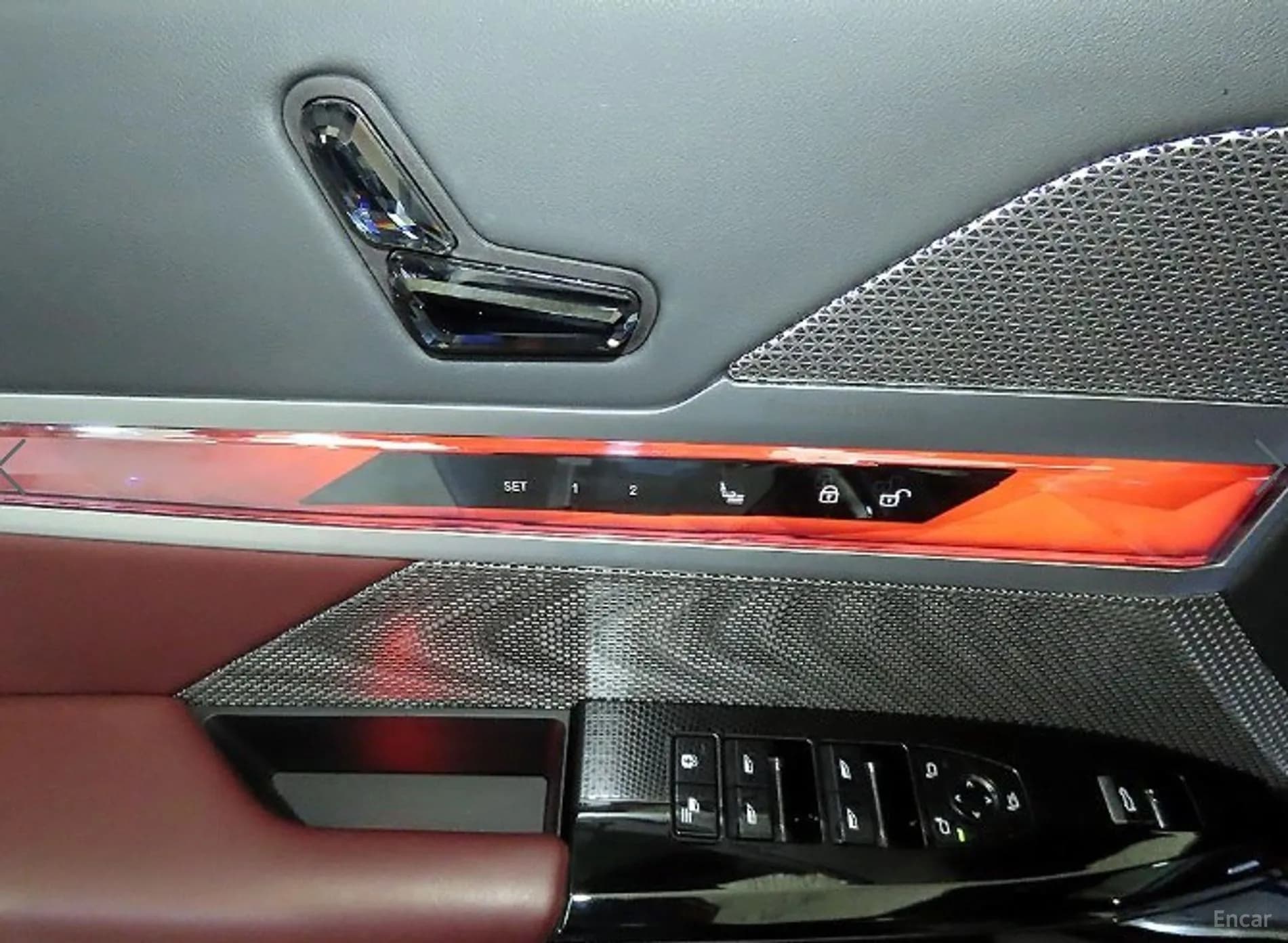 7 Series (G70)