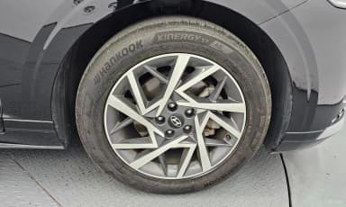 Grandeur (GN7)