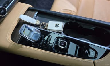 S90