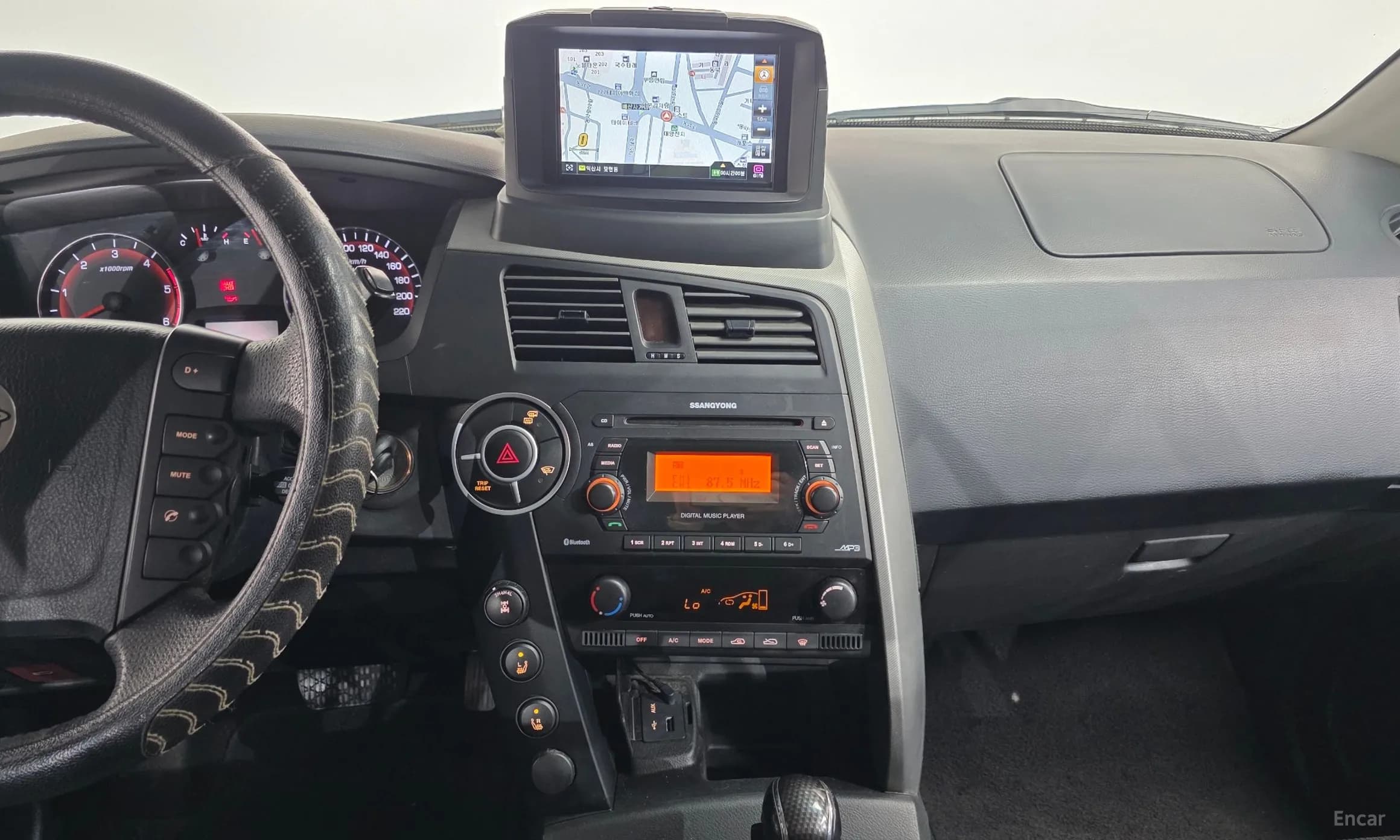 Korando Sports