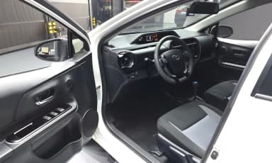 Prius C