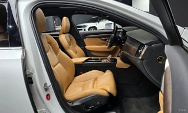 S90