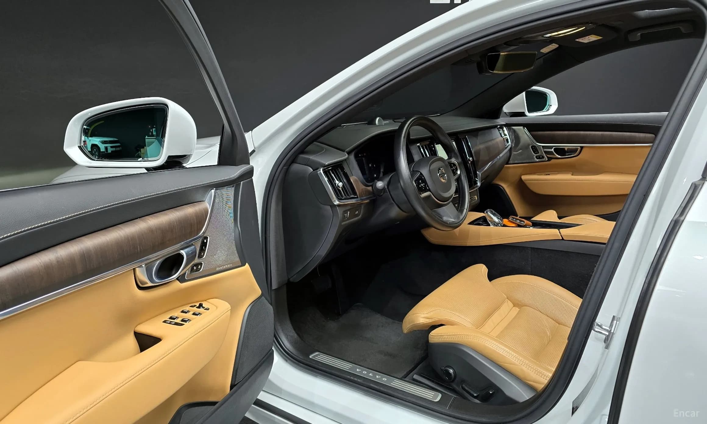 S90