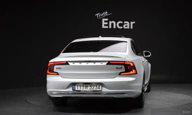 S90