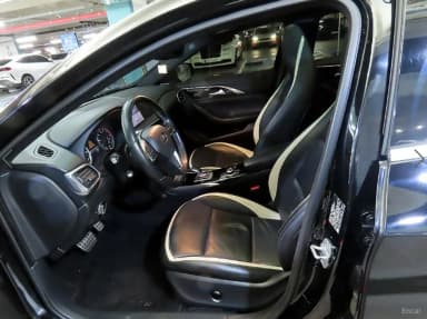Q30