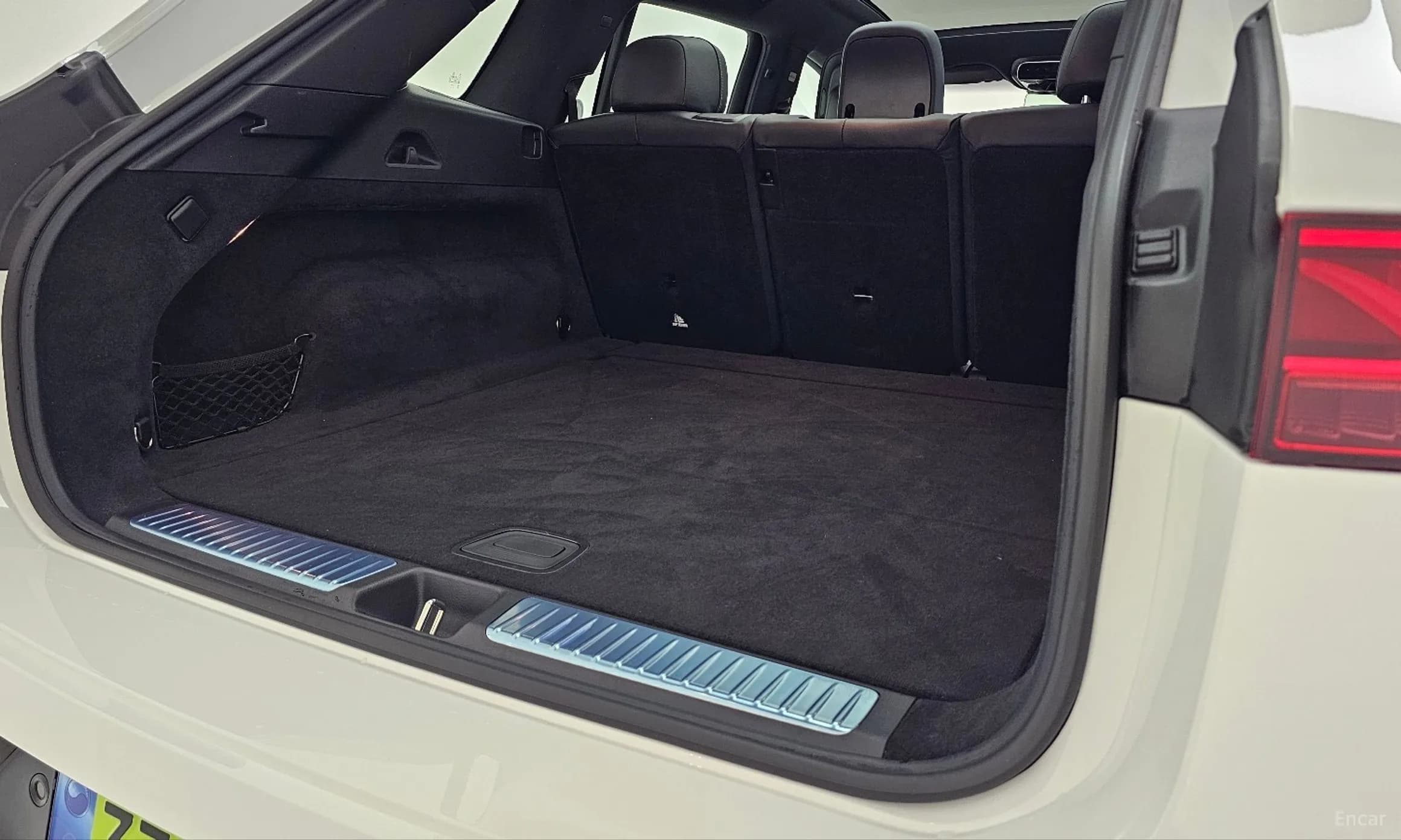 EQS SUV X296
