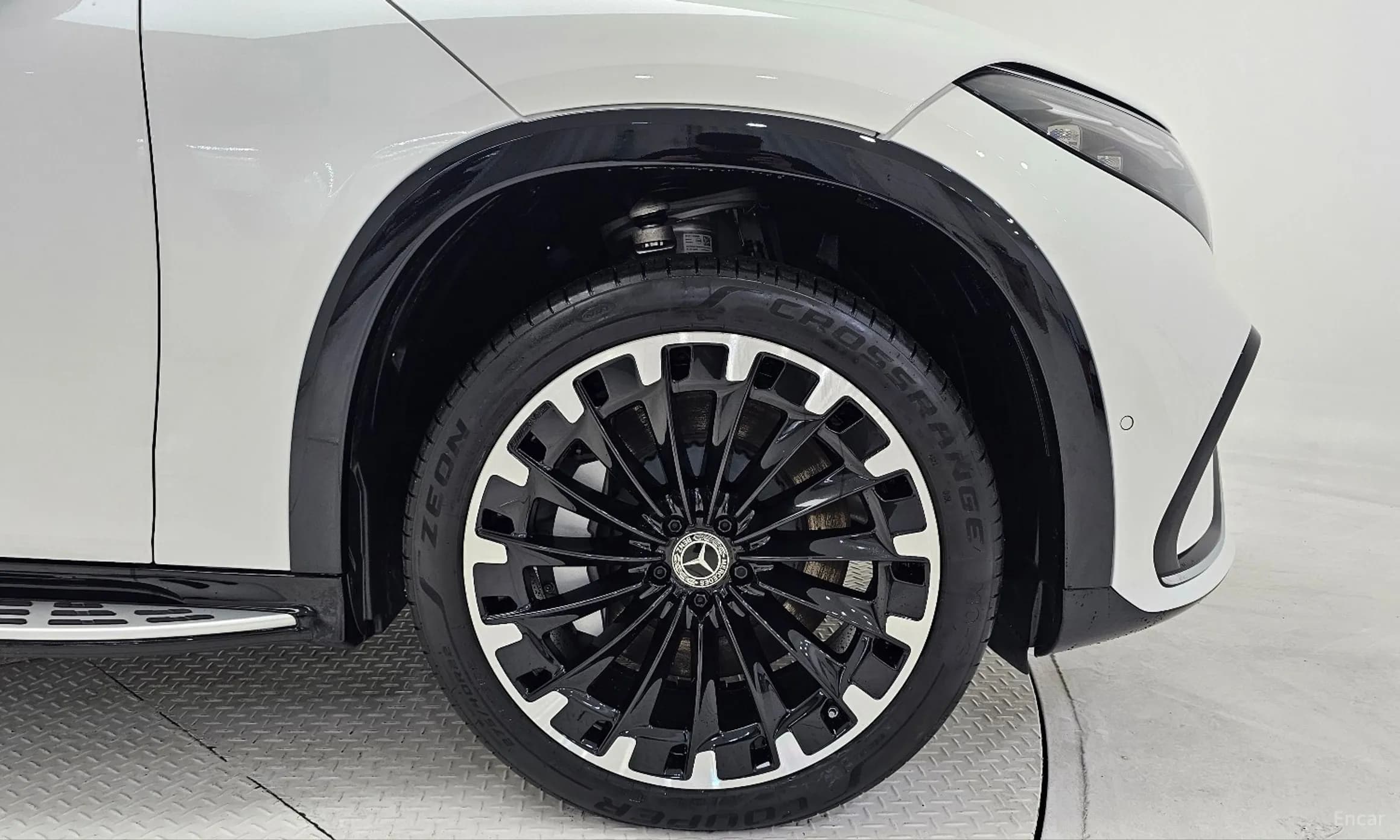 EQS SUV X296