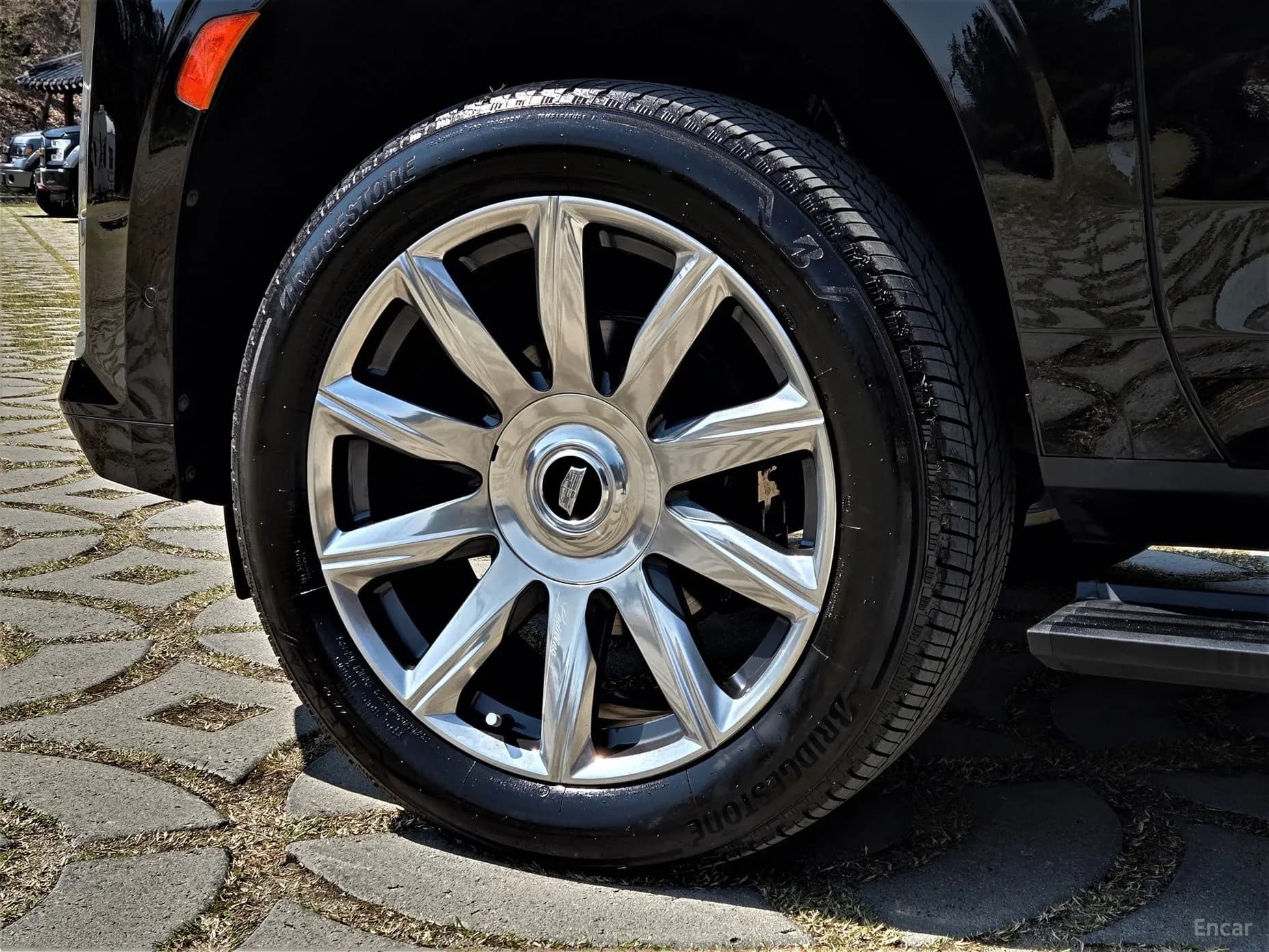 Escalade 5th Generation