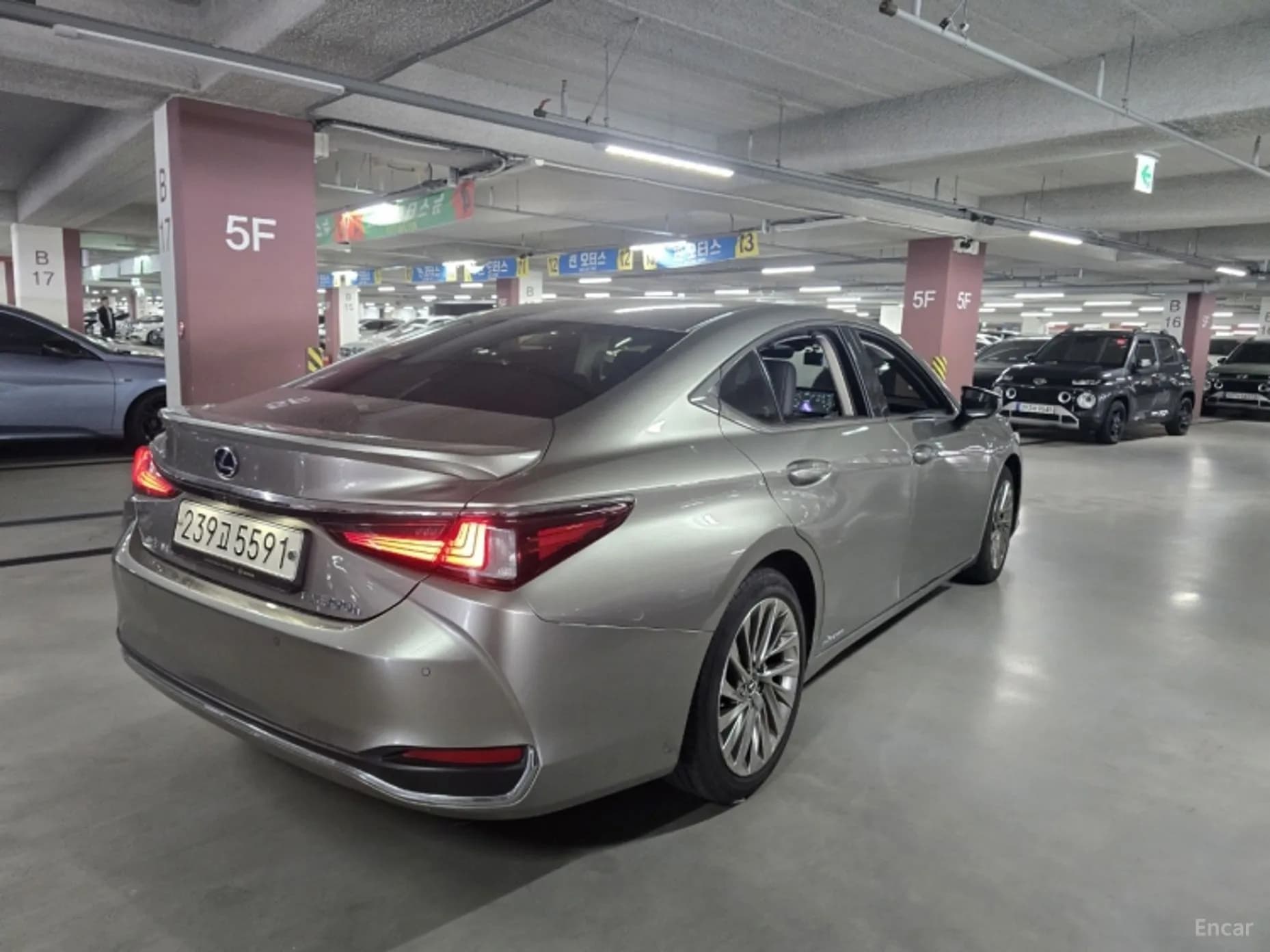 ES300h 7th Generation