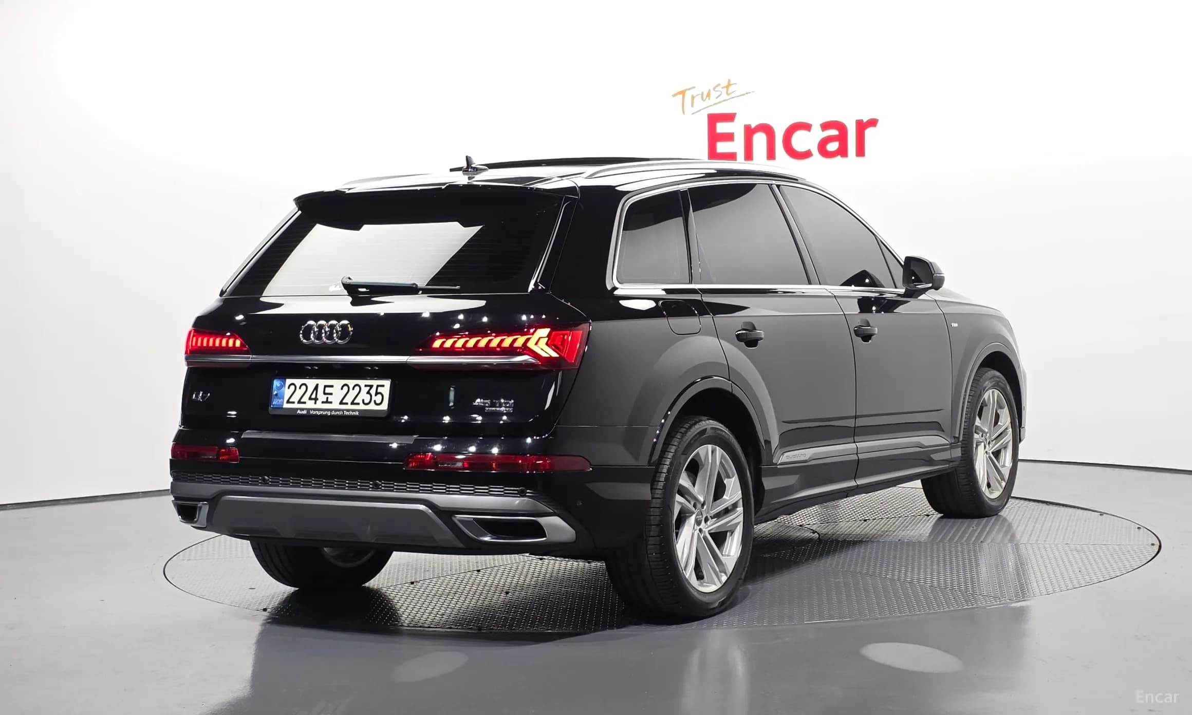 Q7 (4M)