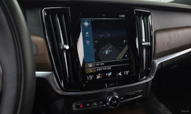 S90