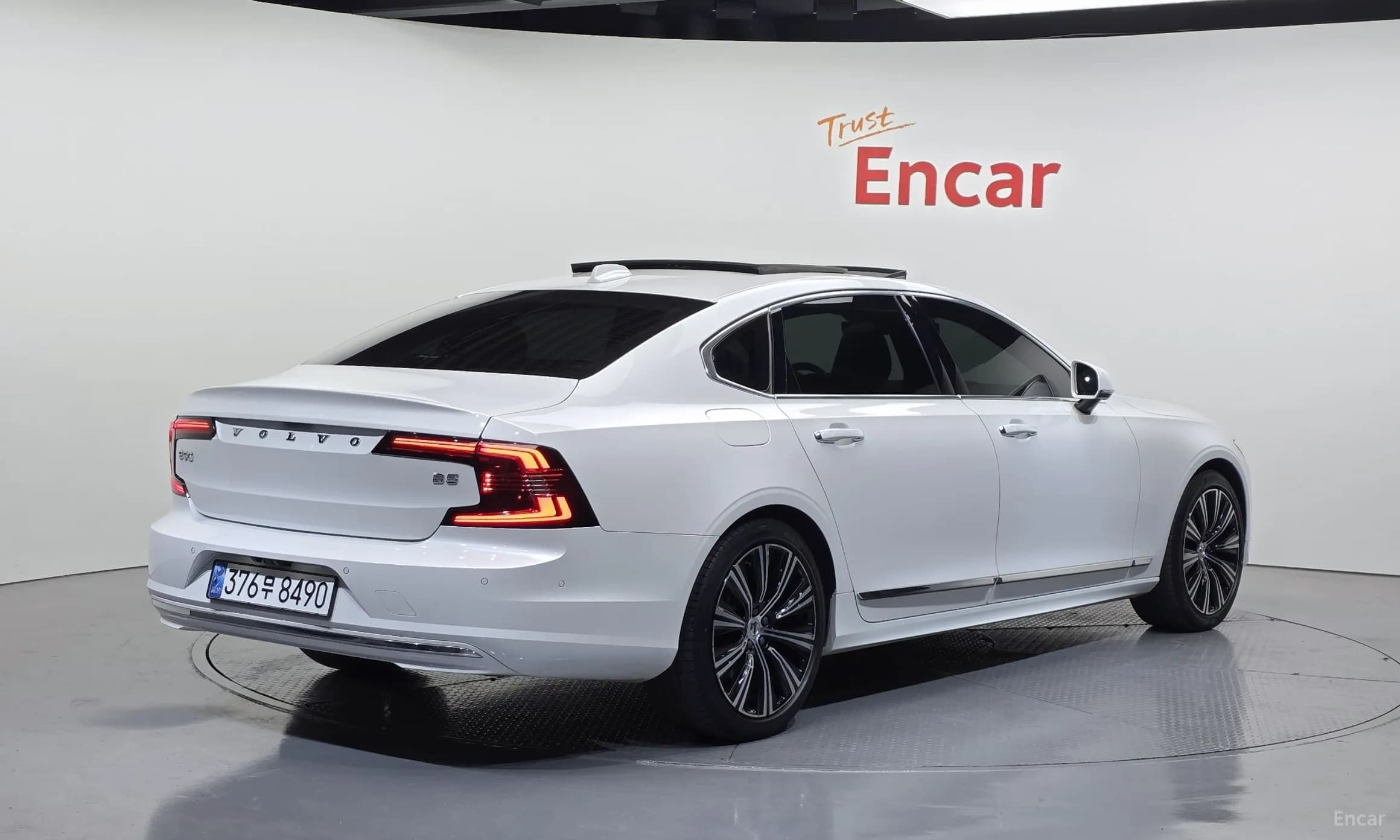 S90