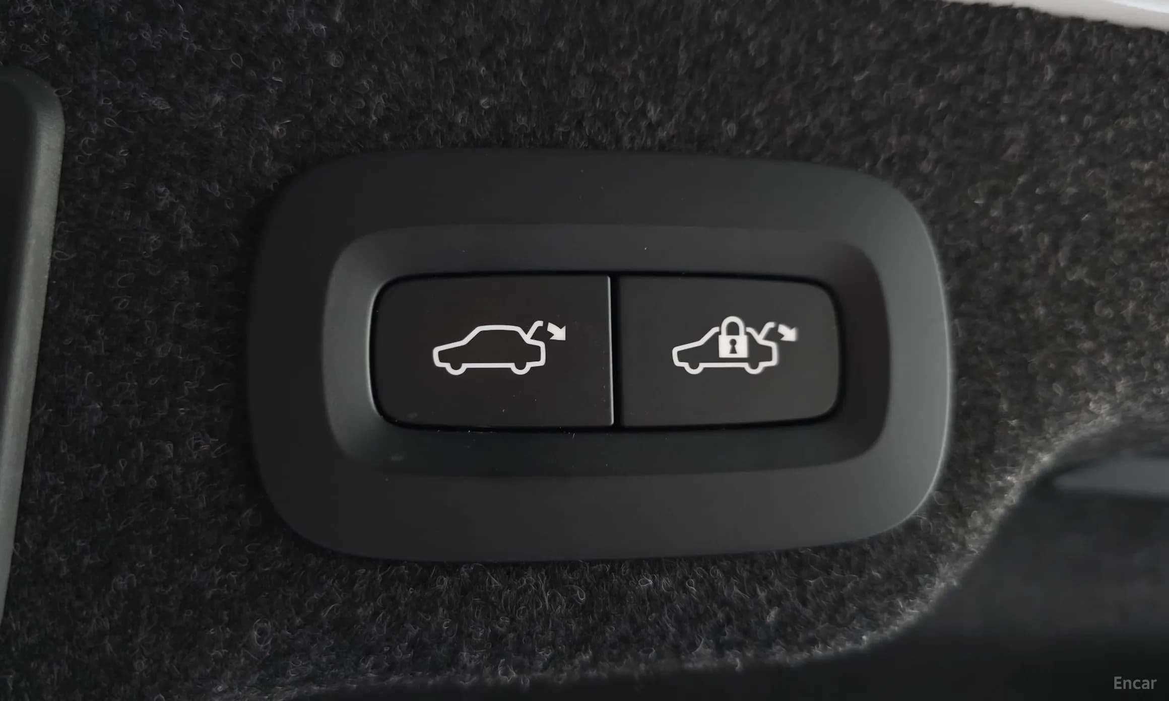 S90