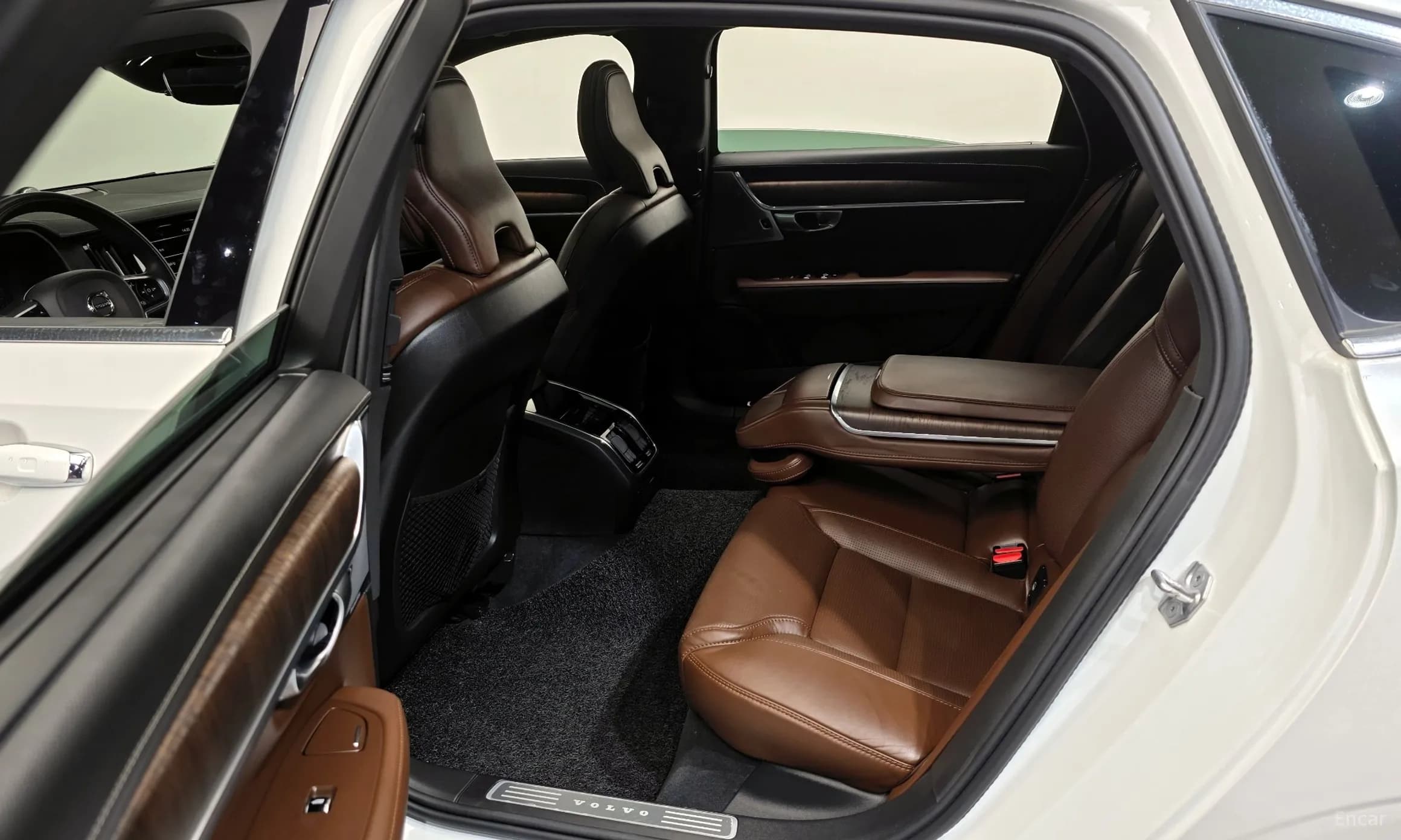S90