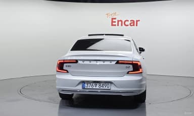 S90