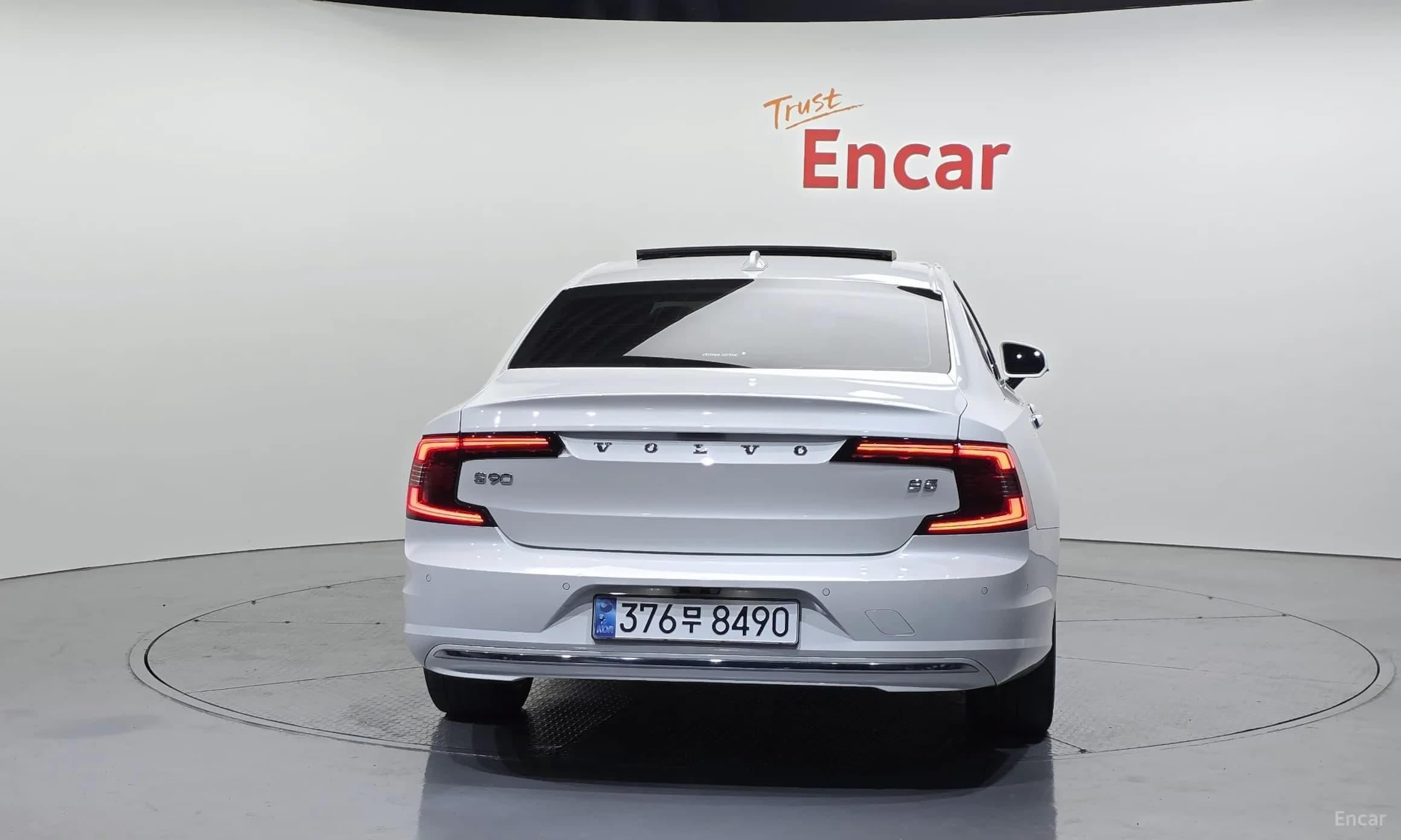 S90