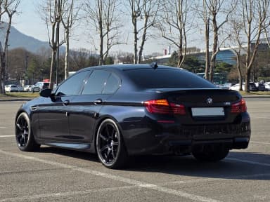M5 (F10)