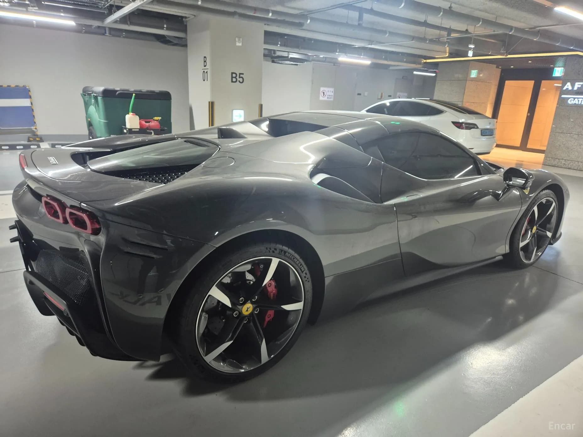 SF90 Spyder