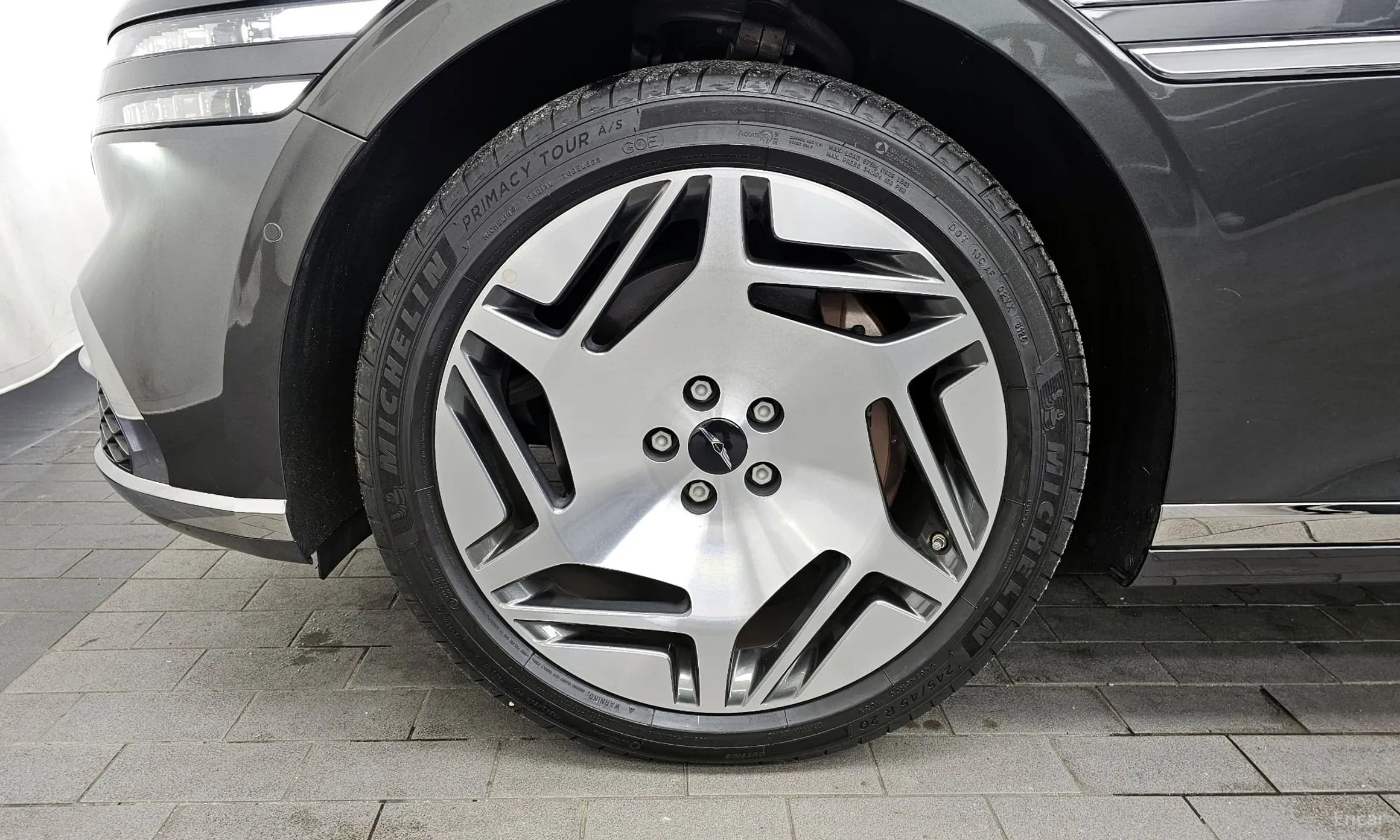 G90 (RS4)