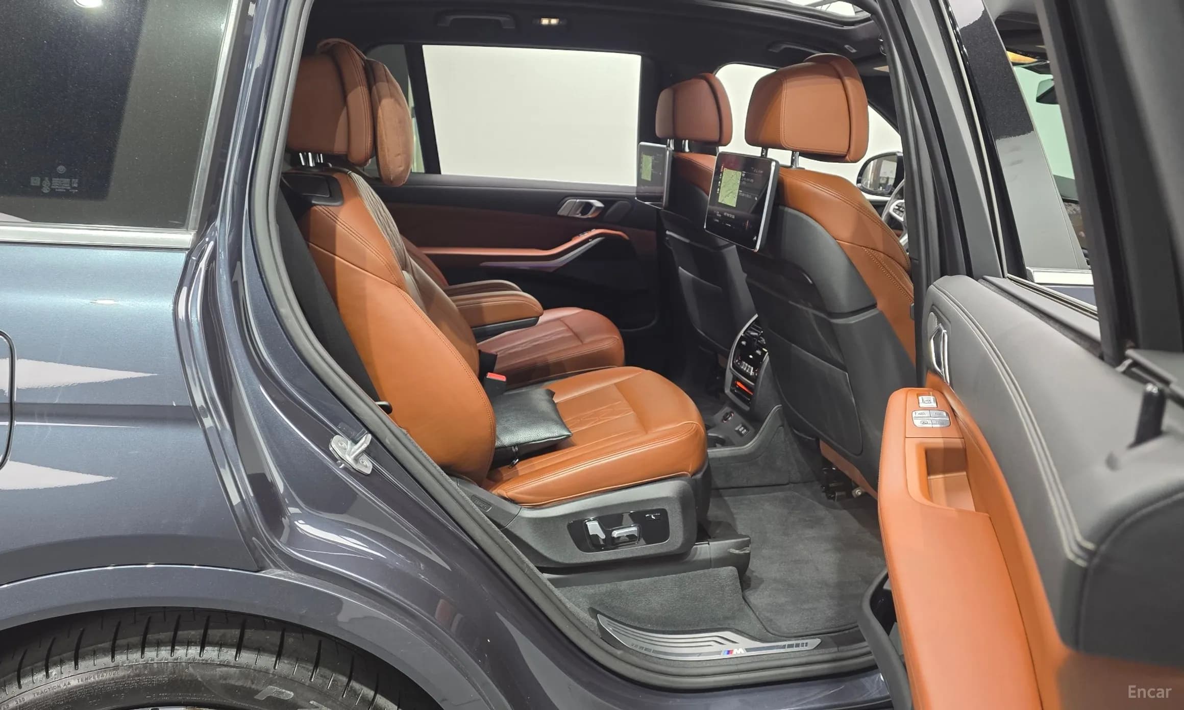 X7 (G07)