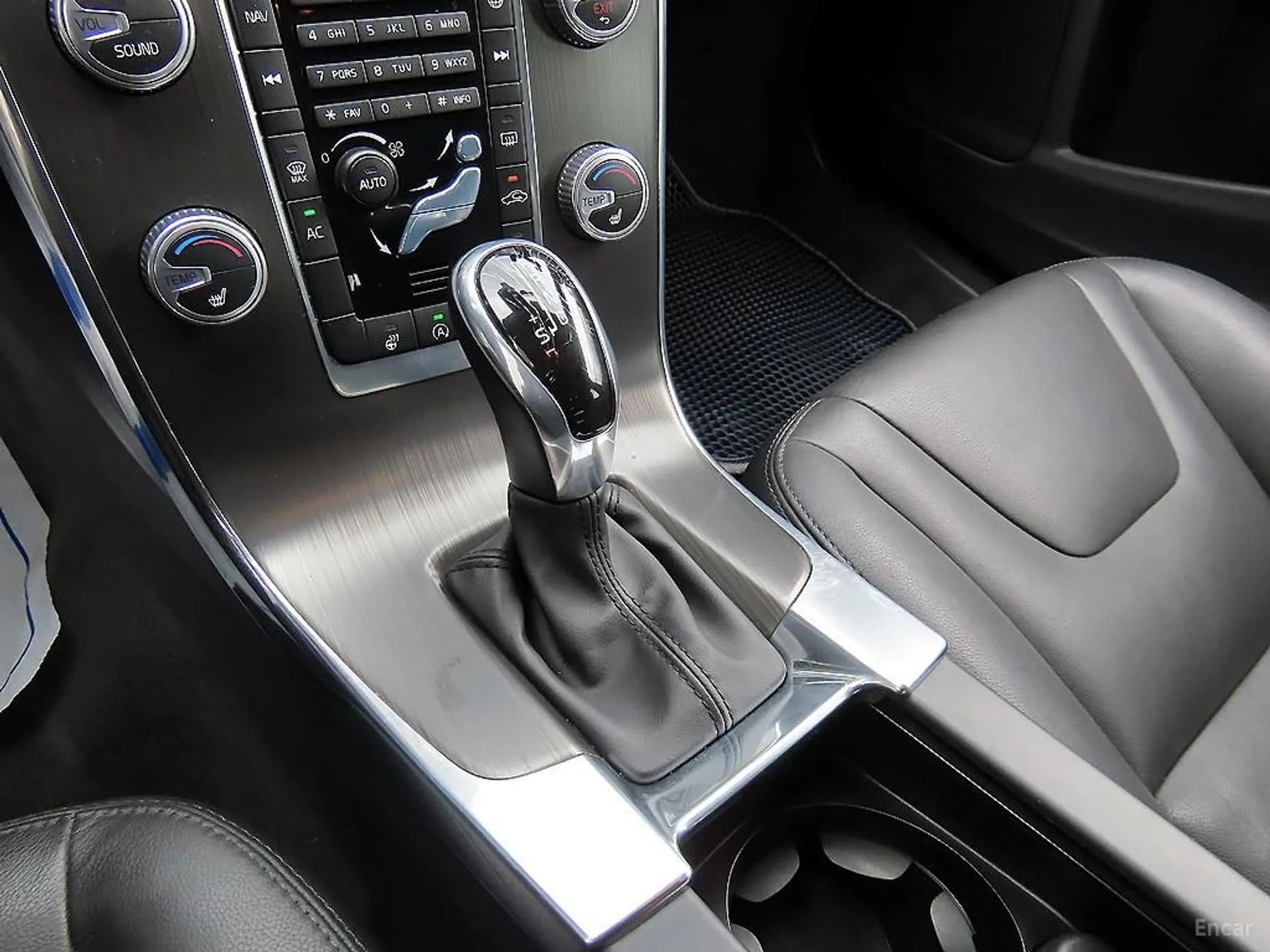V60