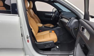 XC40