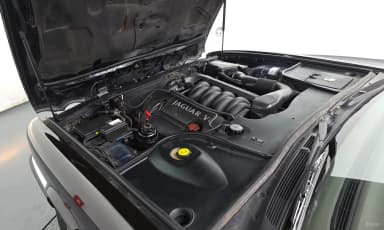 XJ-8
