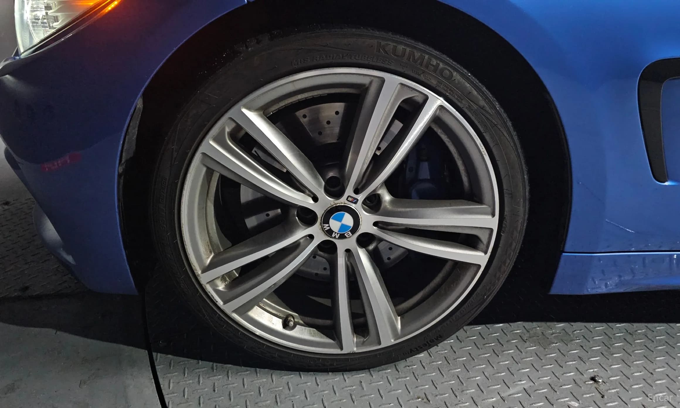 Series 4 (F32)