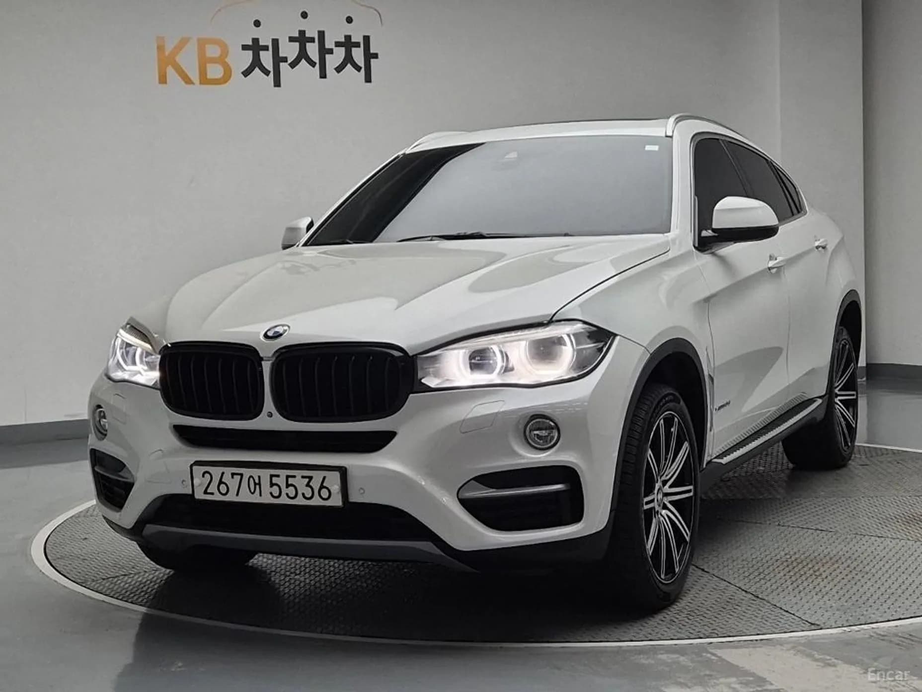 X6 (F16)