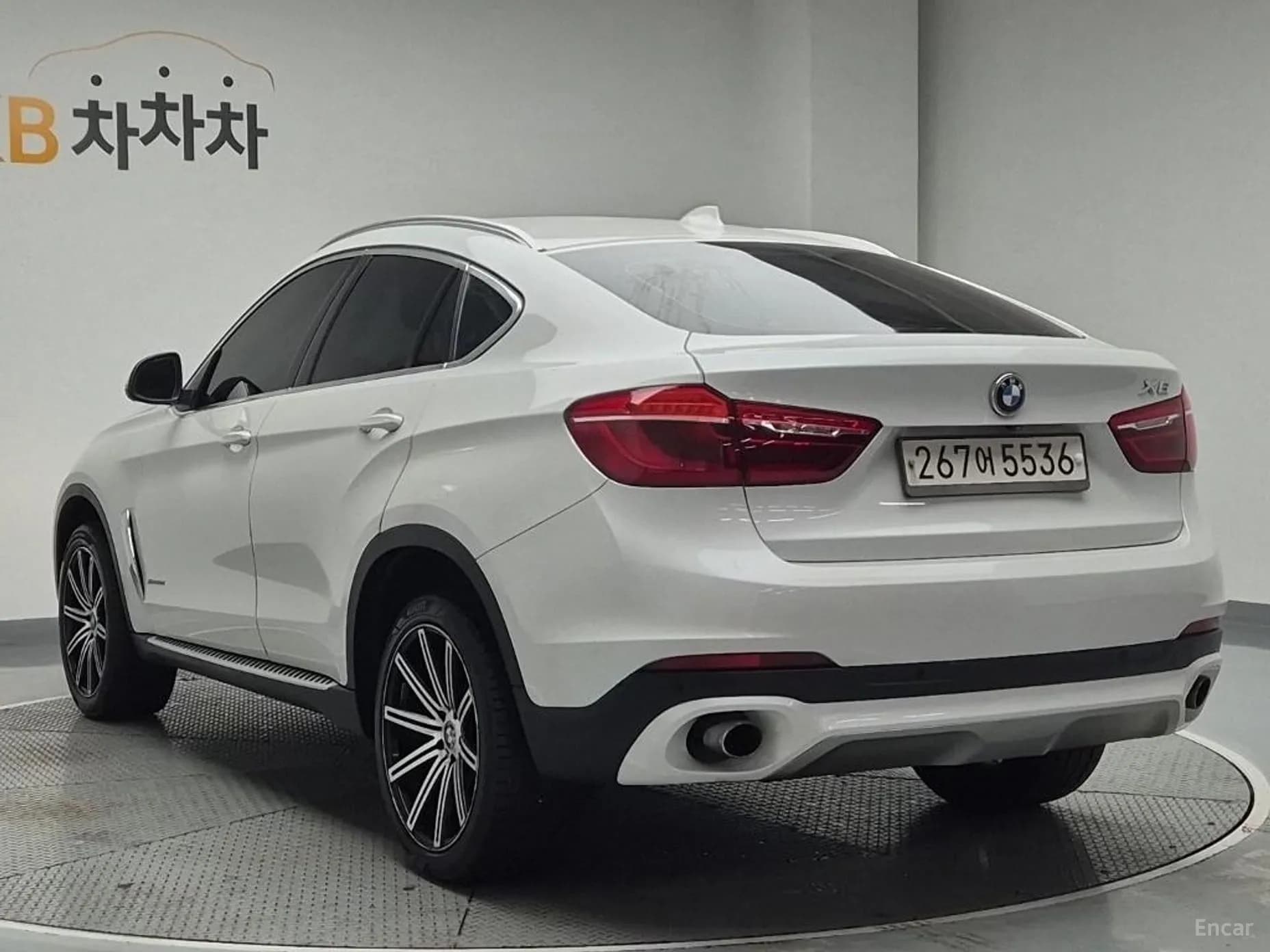 X6 (F16)