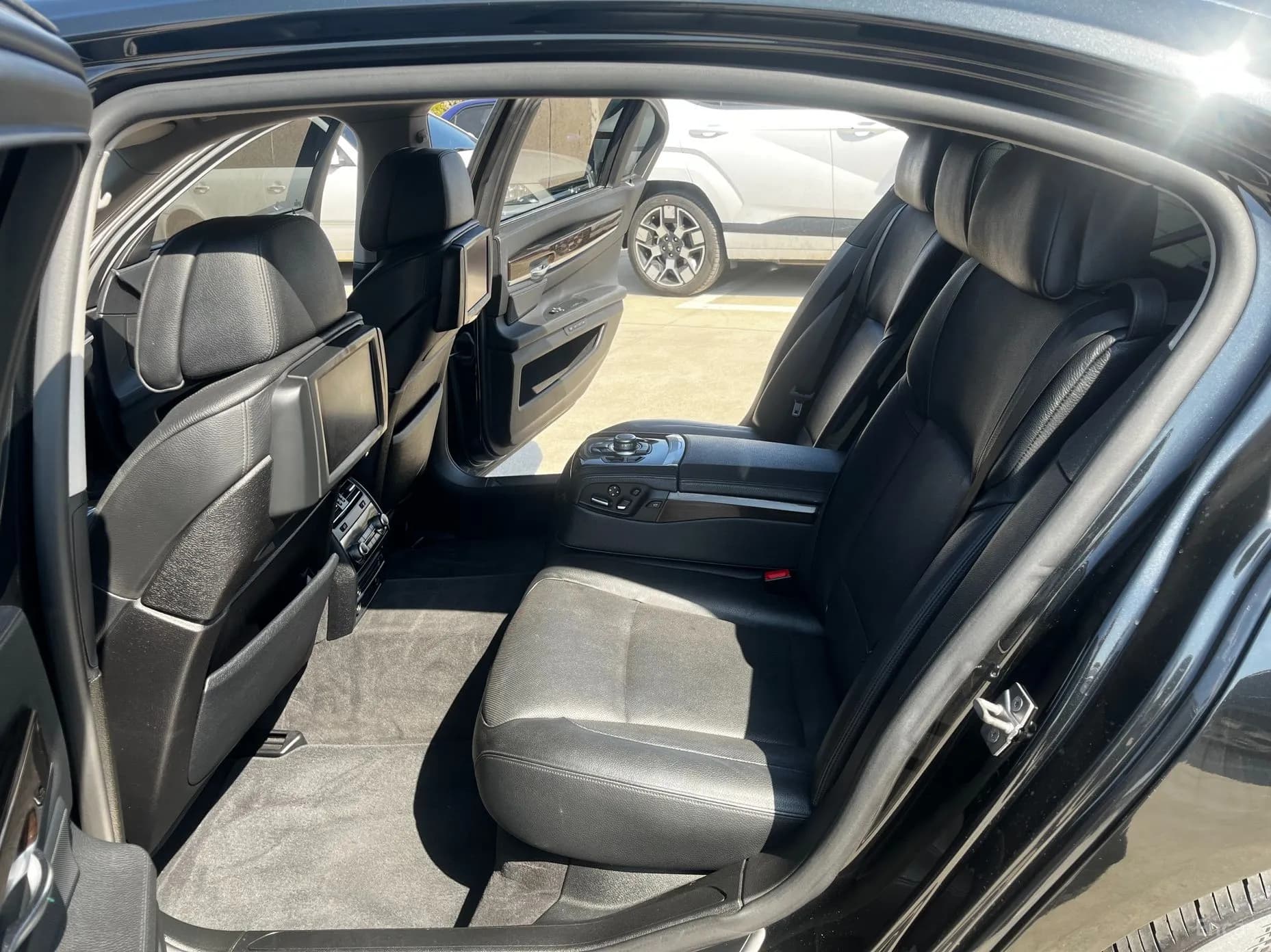 7 Series (F01)