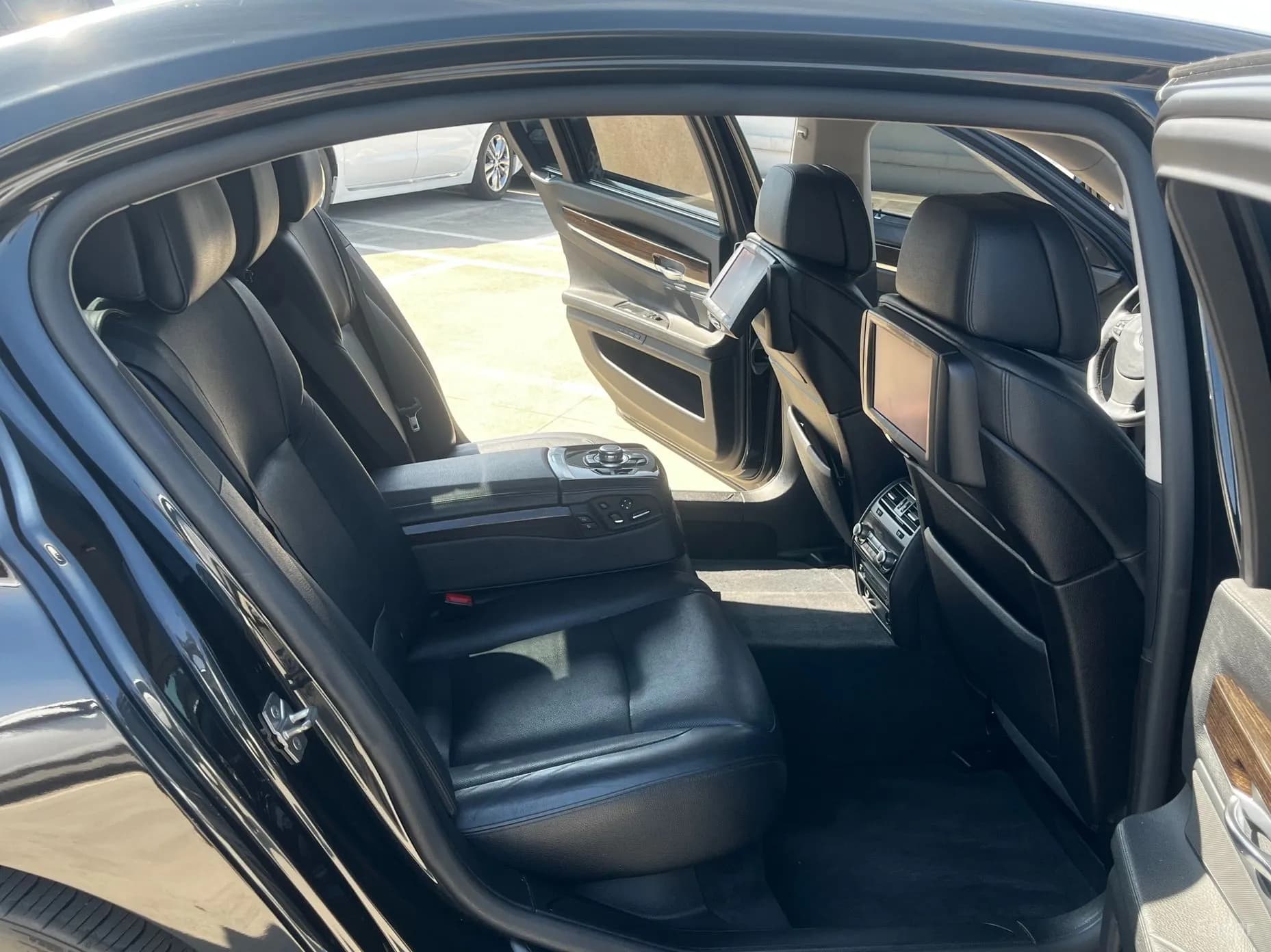 7 Series (F01)